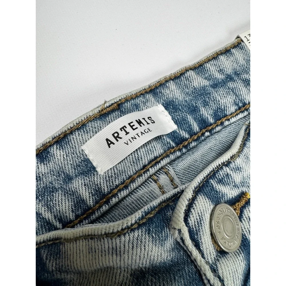 Artemis‎ Vintage The Modern Curvy Juniors Light Acid Wash Jeans Size 13/30